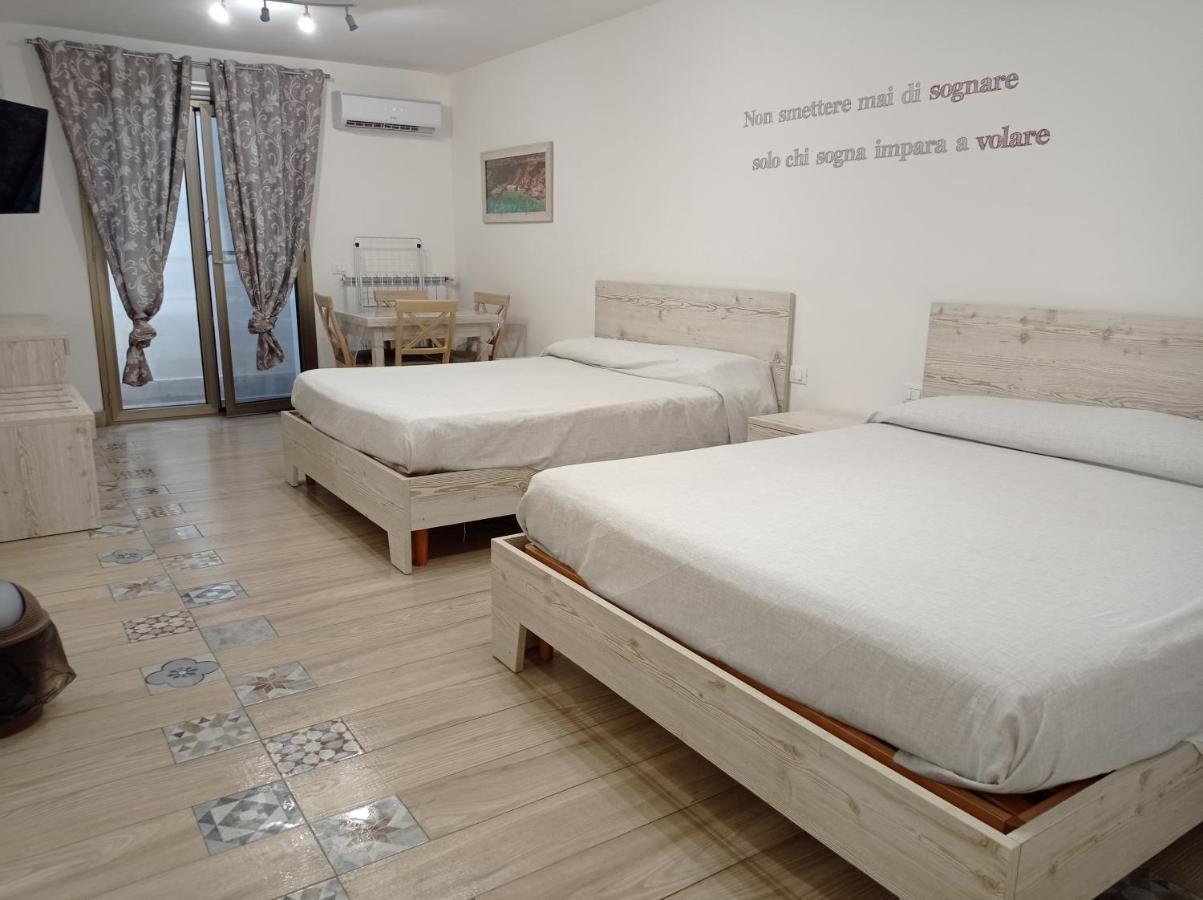Sicily Rooms Appartamenti Carini Eksteriør billede