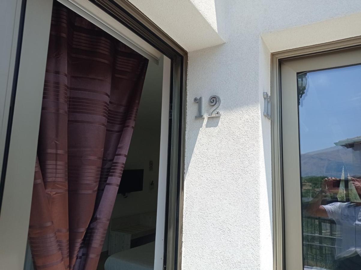 Sicily Rooms Appartamenti Carini Eksteriør billede