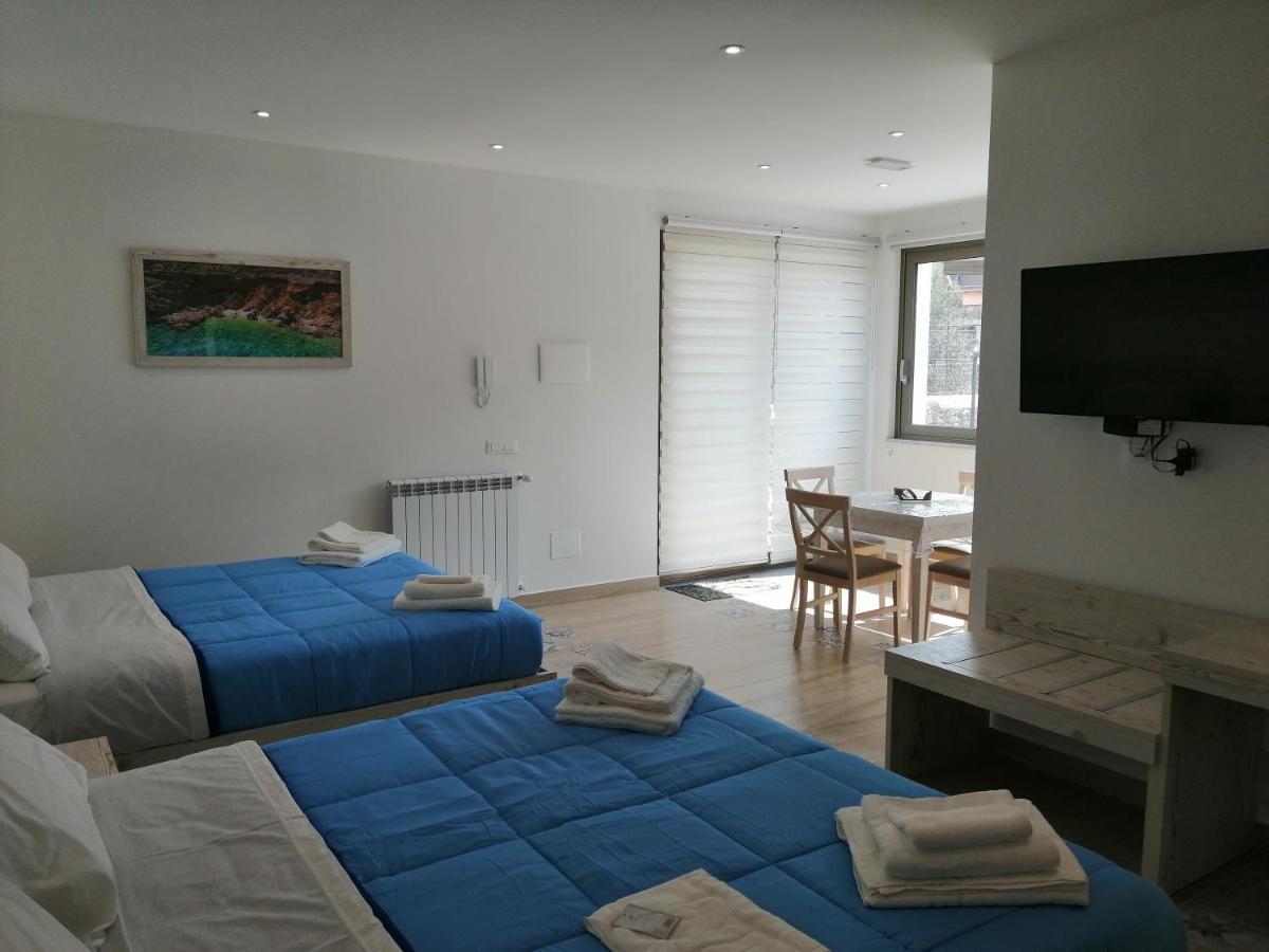 Sicily Rooms Appartamenti Carini Eksteriør billede
