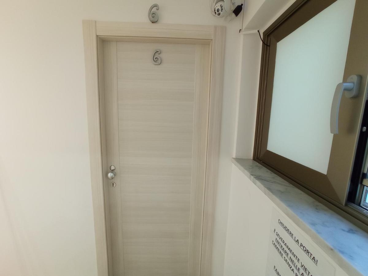 Sicily Rooms Appartamenti Carini Eksteriør billede